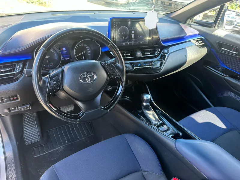 Toyota C-HR 2ème main, 2017, main privée