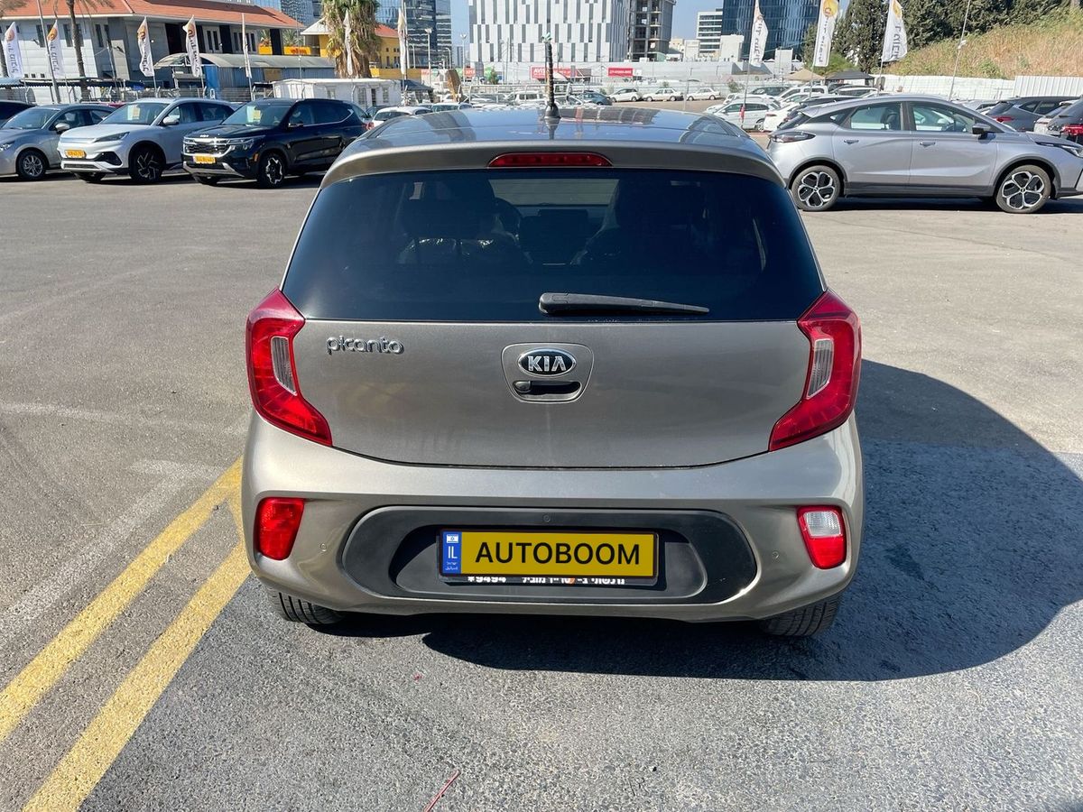 Kia Picanto 2nd hand, 2018, private hand