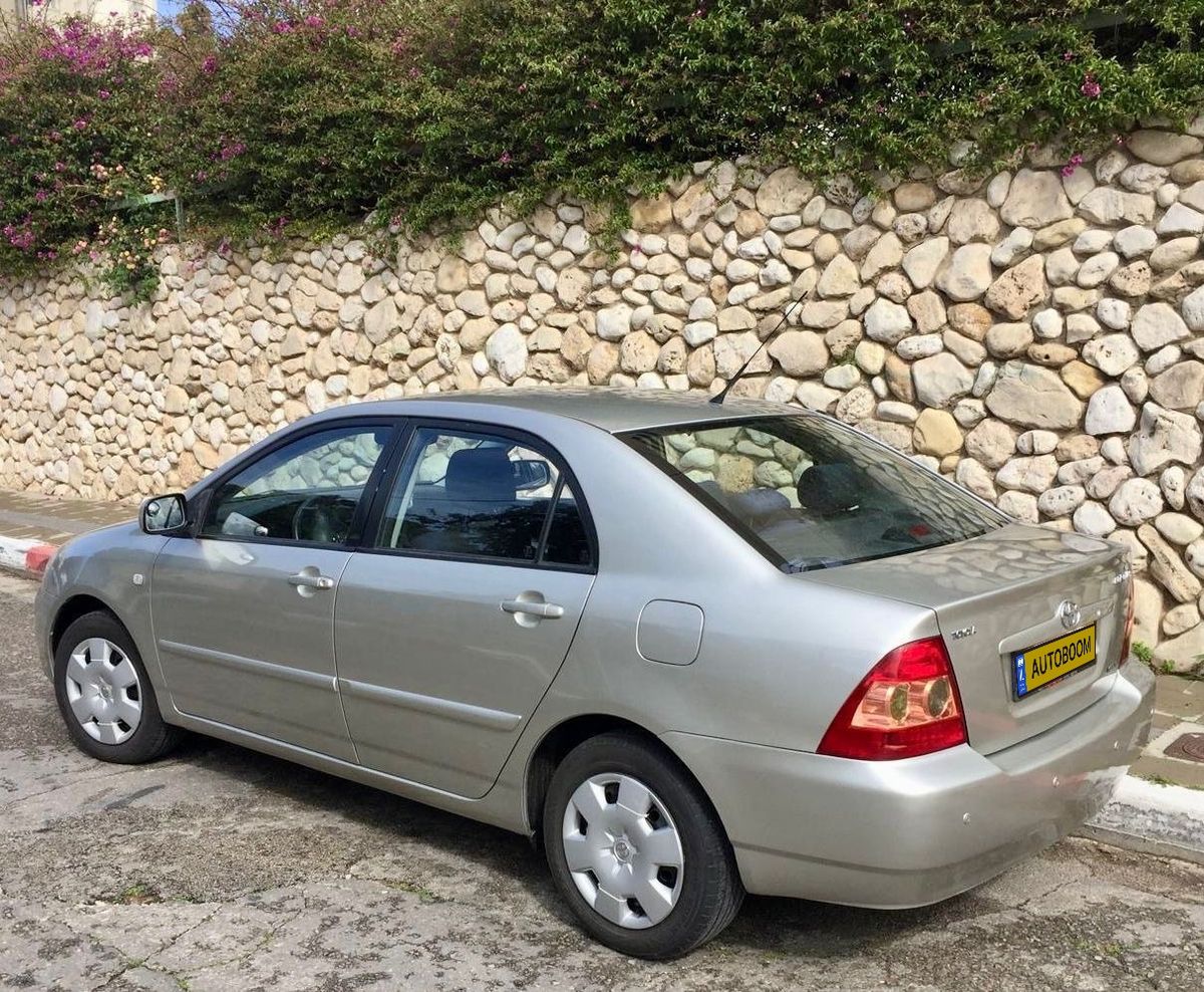 Toyota Corolla с пробегом, 2005, частная рука