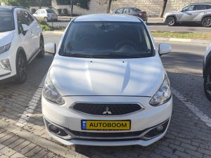 Mitsubishi Space Star, 2019, photo