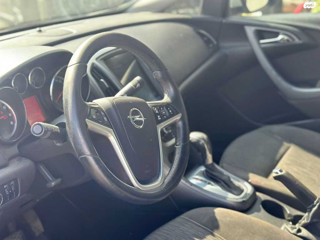 Opel Astra 2nd hand, 2013