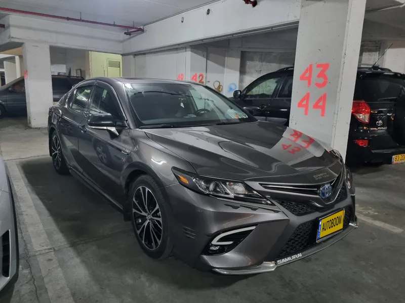 Toyota Camry с пробегом, 2019, частная рука