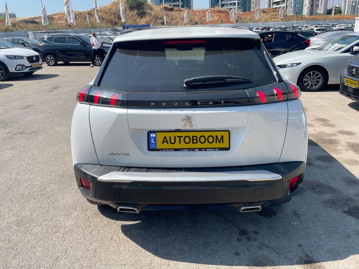 Peugeot 2008 2nd hand, 2023, private