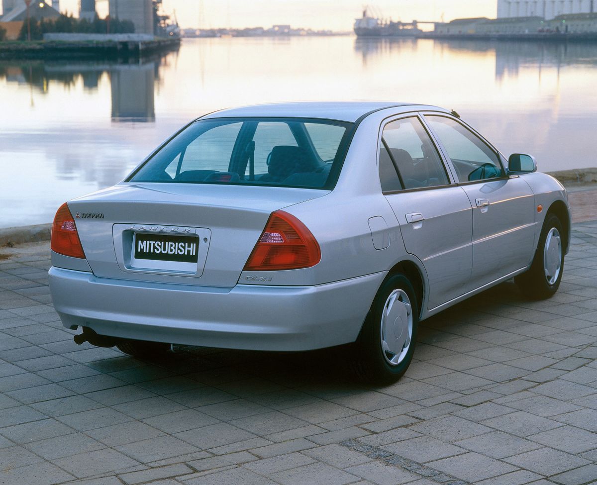Mitsubishi Lancer 1997. Carrosserie, extérieur. Berline, 8 génération, restyling 1
