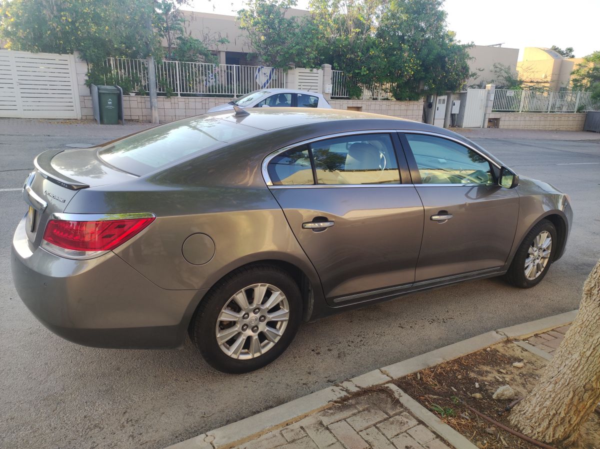 Buick LaCrosse с пробегом, 2012, частная рука