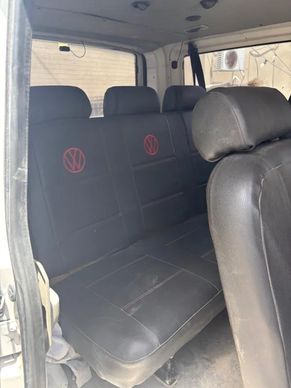 Volkswagen Transporter 2nd hand, 2012, private hand