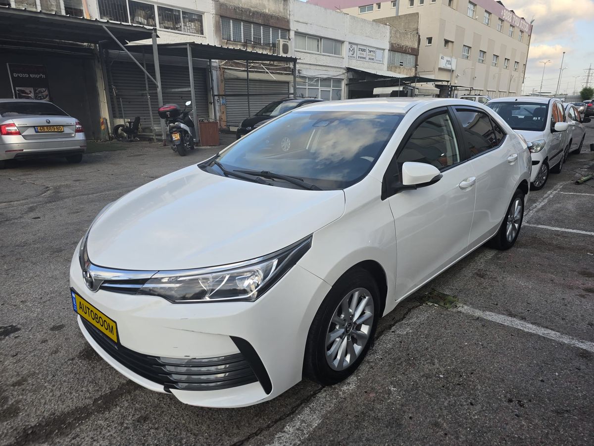 Toyota Corolla 2nd hand, 2017