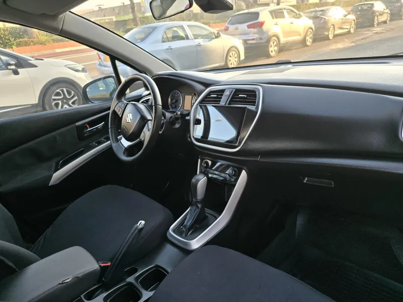 Suzuki SX4 2ème main, 2014, main privée