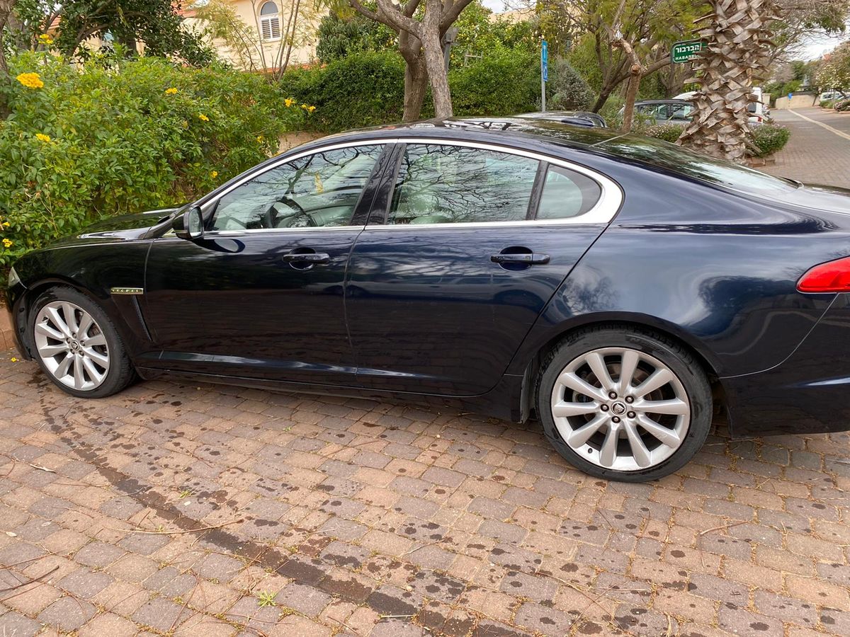 Jaguar XF 2nd hand, 2012, private hand