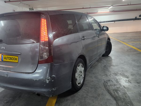 Mitsubishi Grandis 2nd hand, 2010, private hand