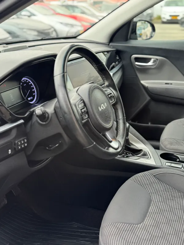 Kia Niro Plus с пробегом, 2023