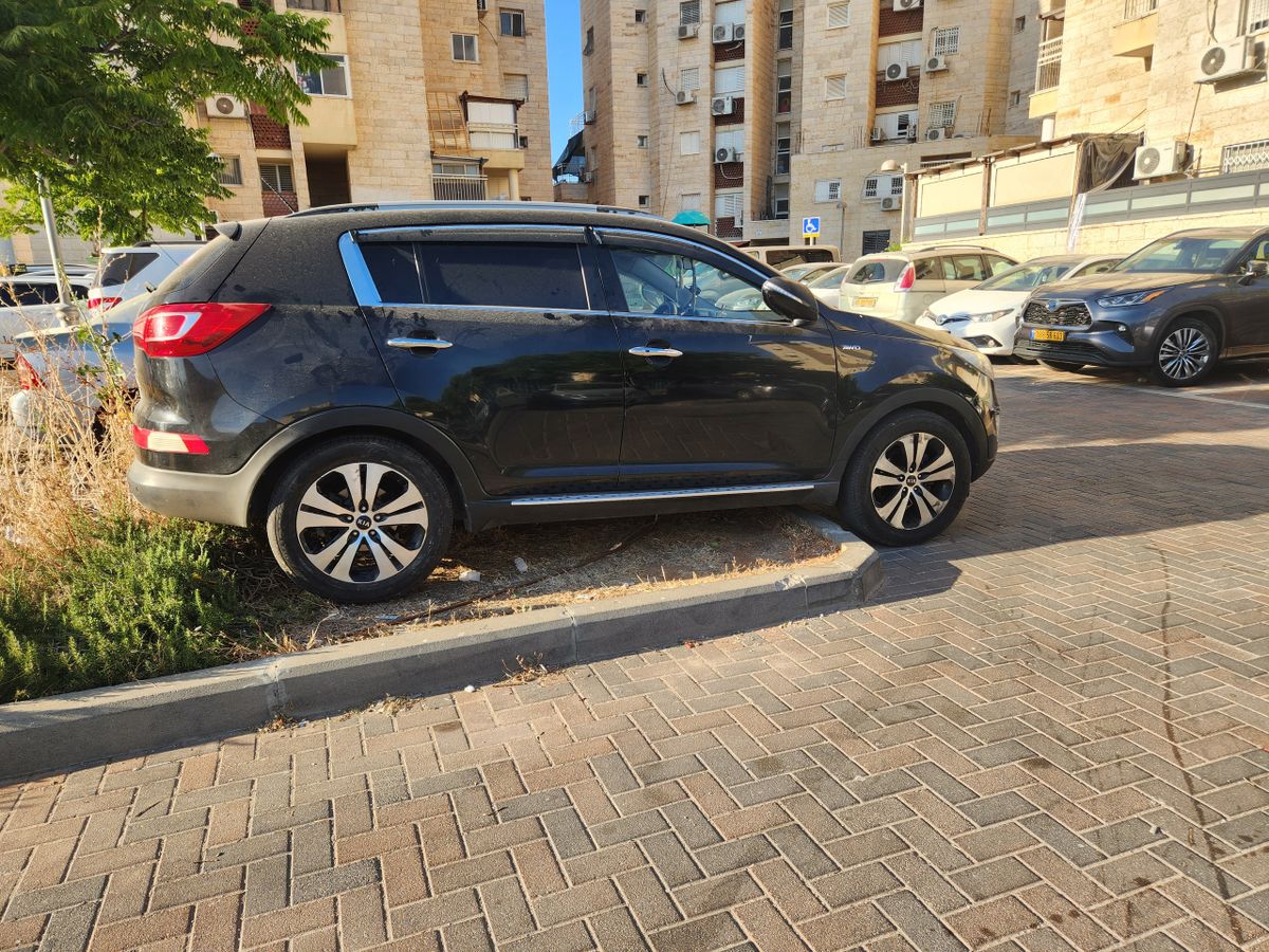 Kia Sportage 2nd hand, 2012, private hand