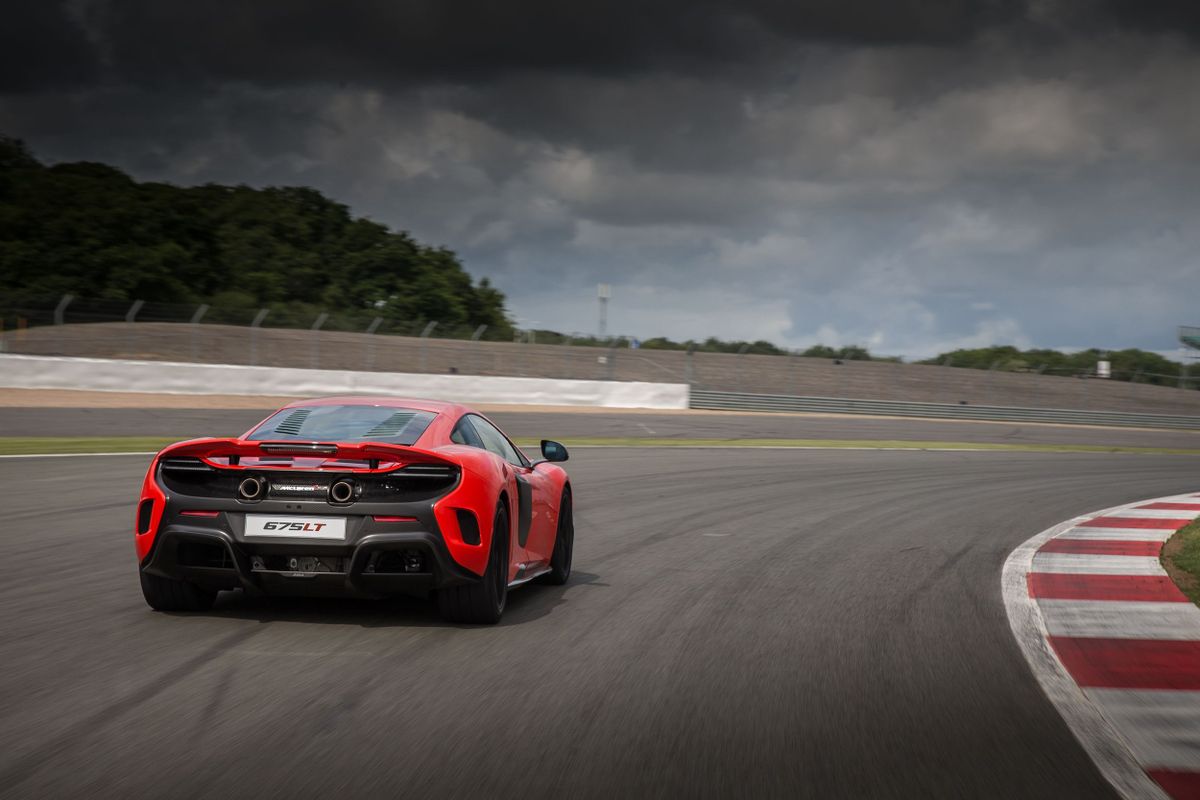 مكلارين 675LT ‏2015. الهيكل، المظهر الخارجي. كوبيه, 1 الجيل