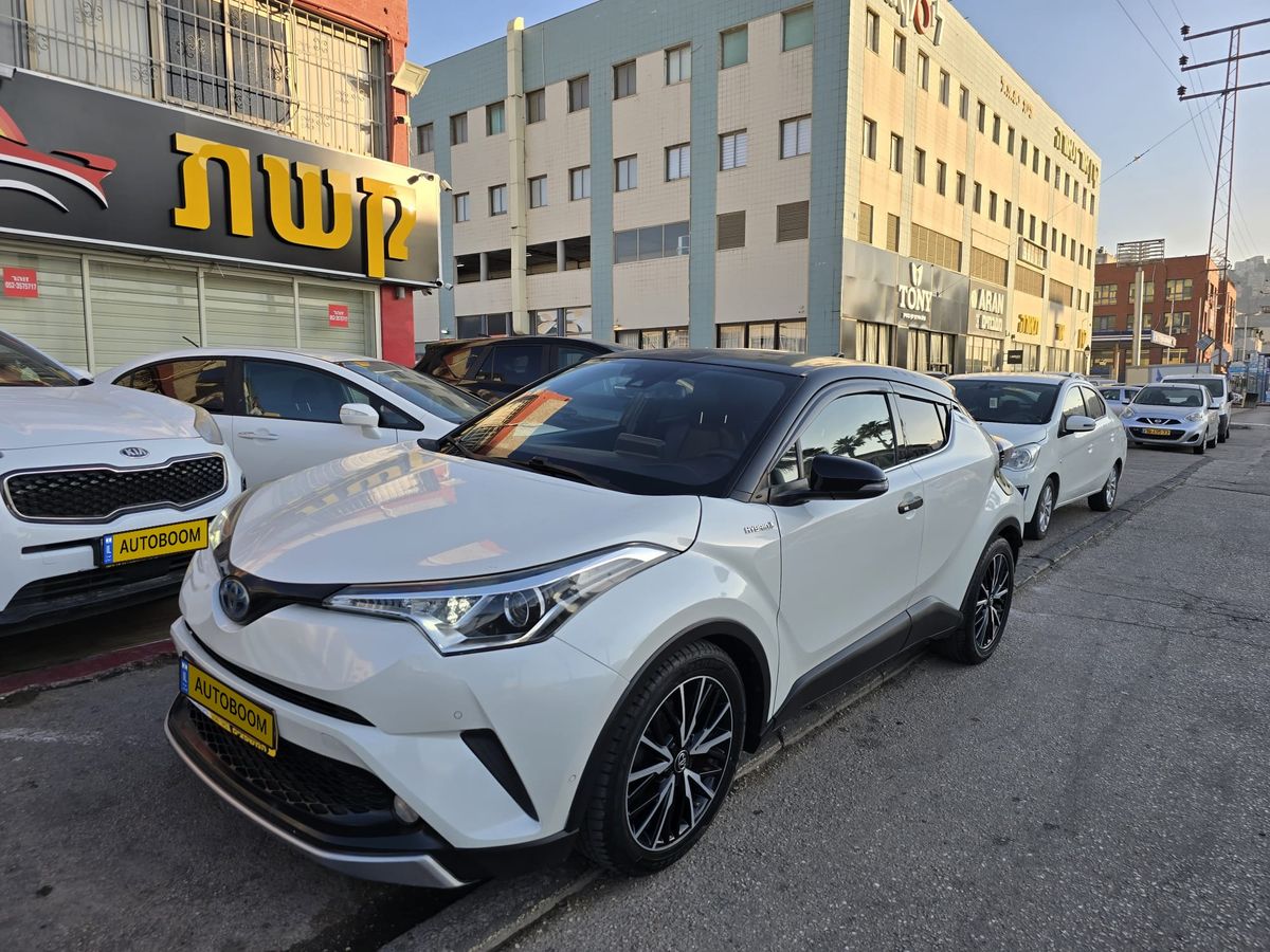 Toyota C-HR 2nd hand, 2019, private hand