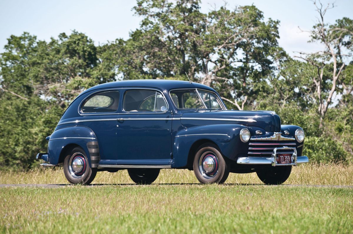 Ford V8 1941. Carrosserie, extérieur. Berline 2-portes, 3 génération