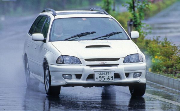 טויוטה קלדינה 1997. מרכב, צורה. סטיישן 5 דלתות, 2 דור