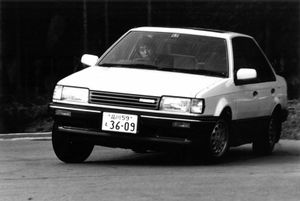 Mazda Familia 1985. Carrosserie, extérieur. Berline, 6 génération
