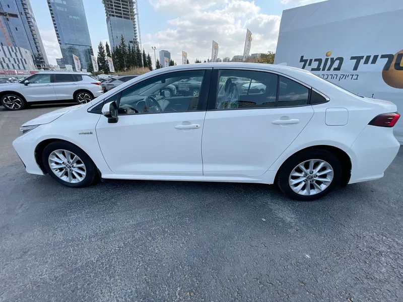 Toyota Corolla 2nd hand, 2021