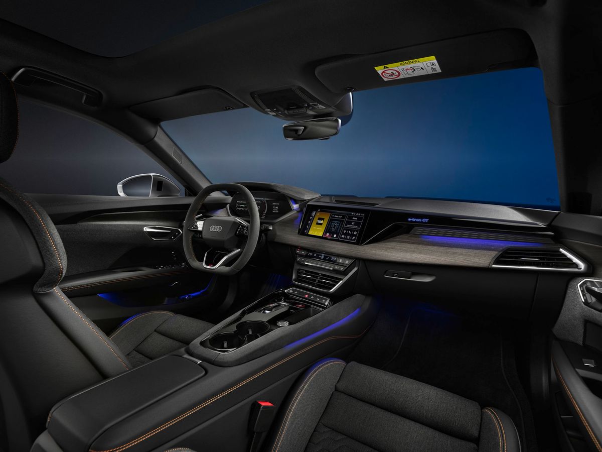 Audi e-tron GT 2024. Передние сидения. Седан, 1 поколение, рестайлинг 1