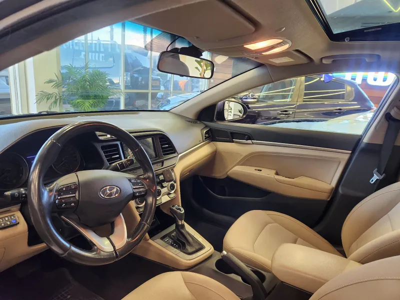 Hyundai Elantra 2nd hand, 2019