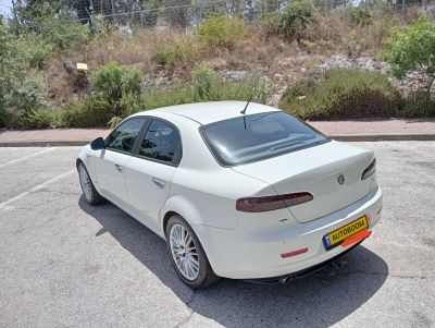 Alfa Romeo 159 с пробегом, 2009, частная рука