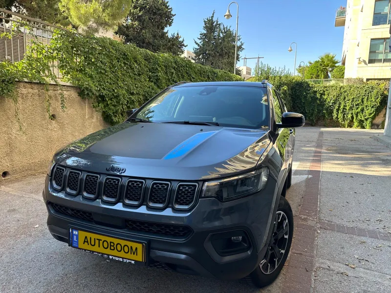 Jeep Compass 2ème main, 2024, main privée