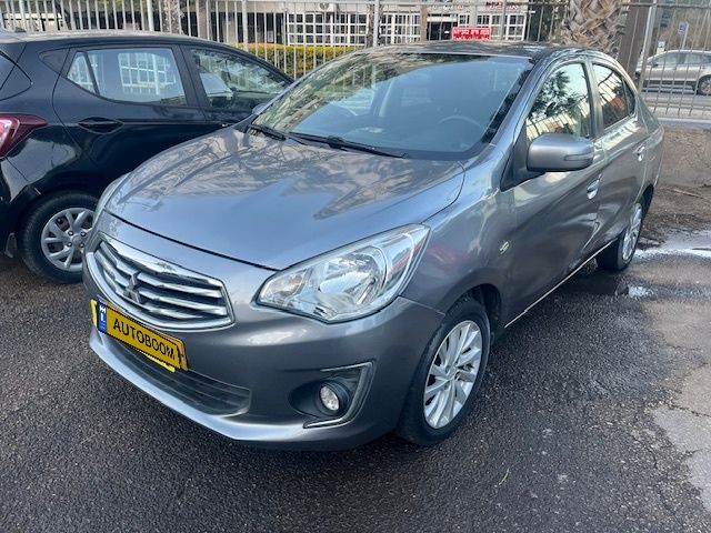 Mitsubishi Attrage 2ème main, 2016