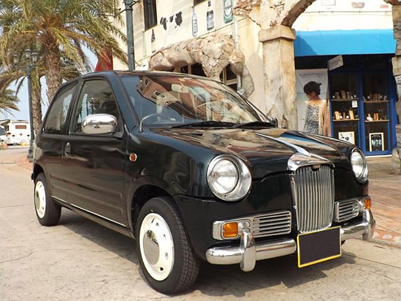 מיטסואוקה ריי 1996. מרכב, צורה. מיני 3 דלתות, 1 דור