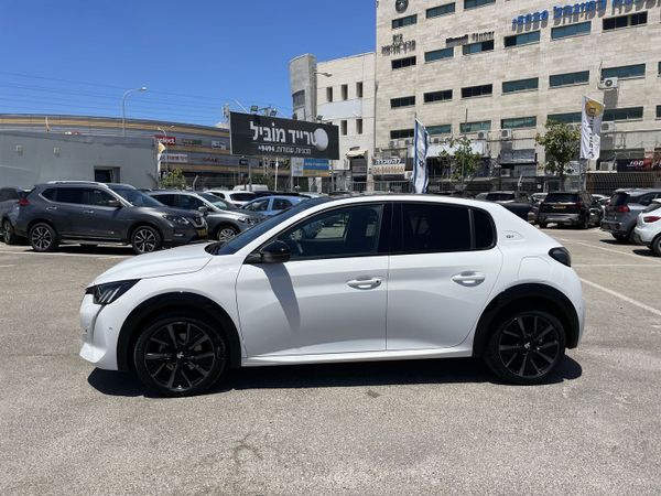 Peugeot 208 2nd hand, 2024, private hand