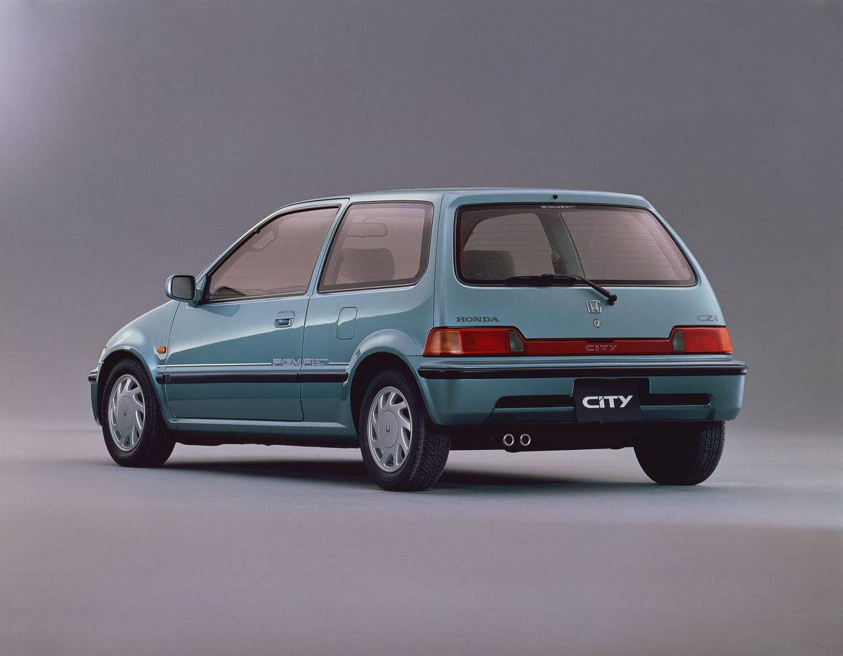 הונדה סיטי ‏1986. מרכב, צורה. מיני 3 דלתות, 2 דור
