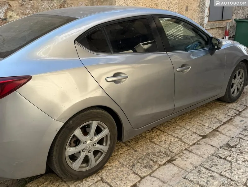 Mazda 3 2nd hand, 2014