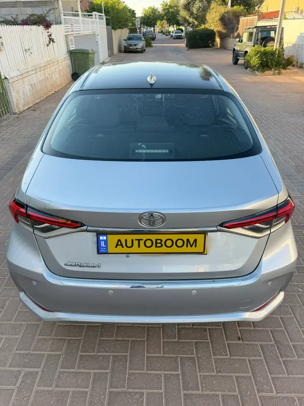 Toyota Corolla 2nd hand, 2023