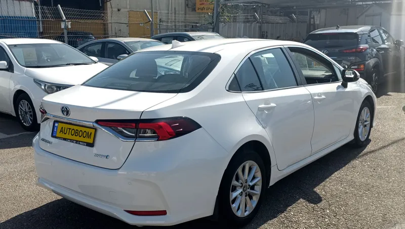 Toyota Corolla с пробегом, 2019